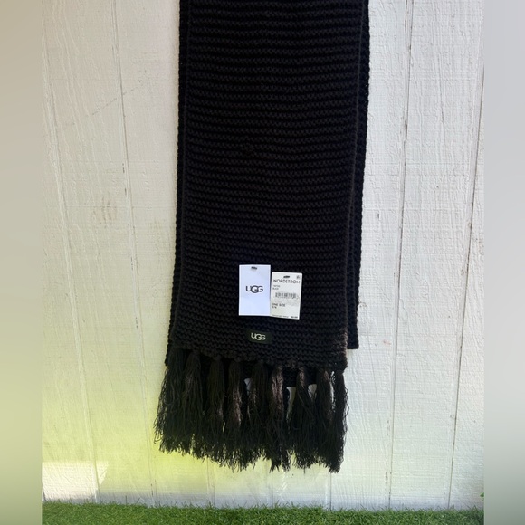 UGG Fringe Trim Knit Scarf black NEW - Picture 4 of 8